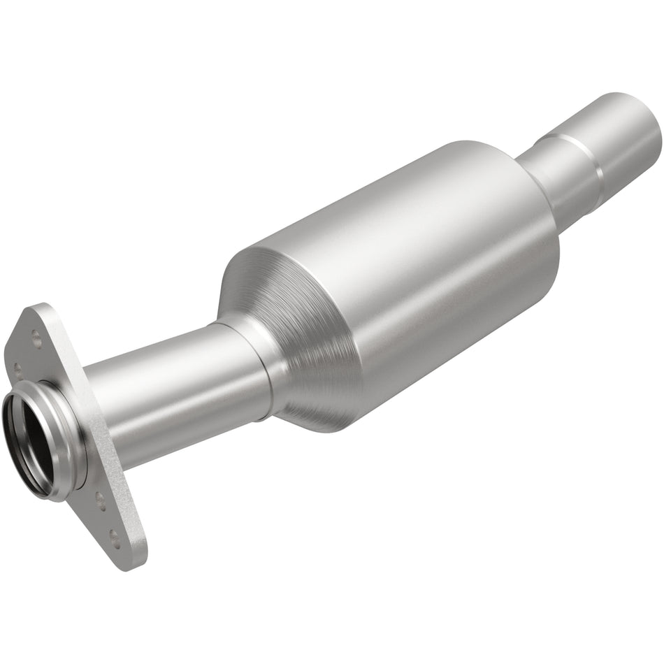 MagnaFlow Direct-Fit California Grade Catalytic Converter - 3322431