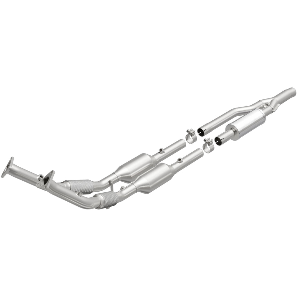 MagnaFlow Direct-Fit California Grade Catalytic Converter - 5461873