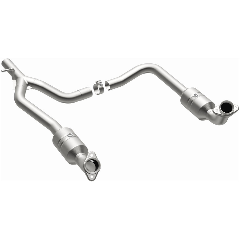 MagnaFlow Direct-Fit California Grade Catalytic Converter - 5551153