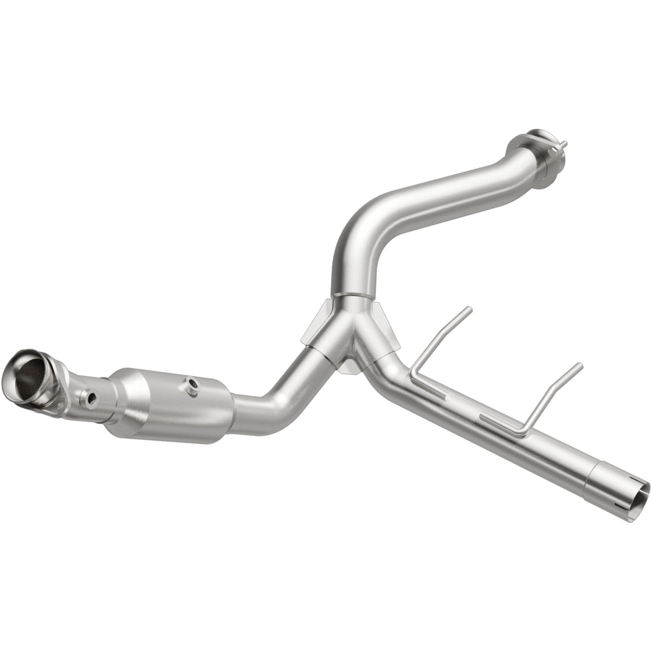 MagnaFlow Direct-Fit California Grade Catalytic Converter - 5551418