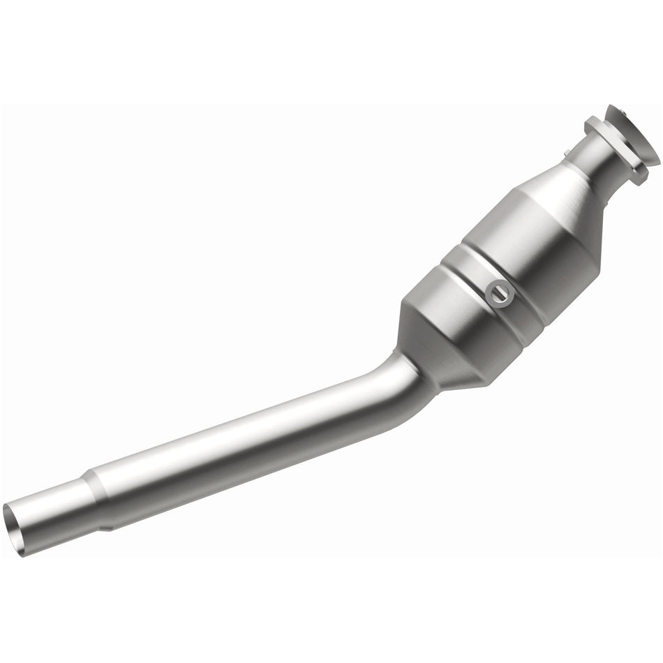 MagnaFlow Direct-Fit California Grade Catalytic Converter - 5561070