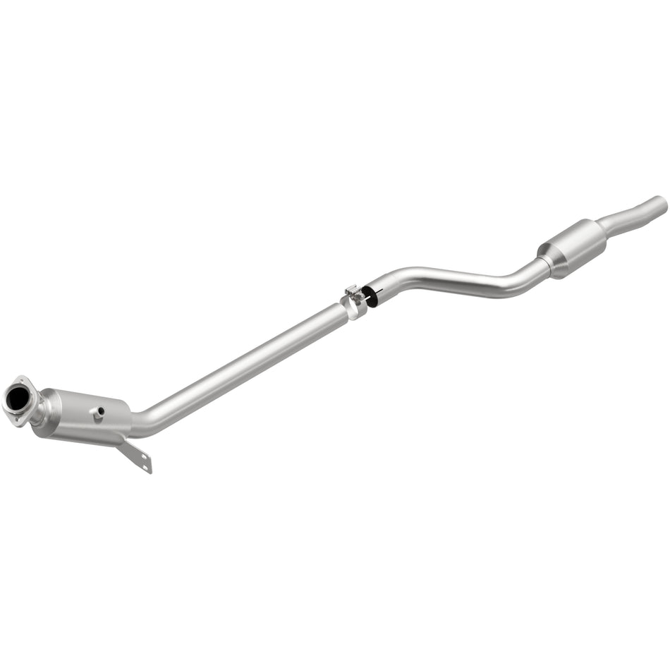MagnaFlow Direct-Fit California Grade Catalytic Converter - 5561448