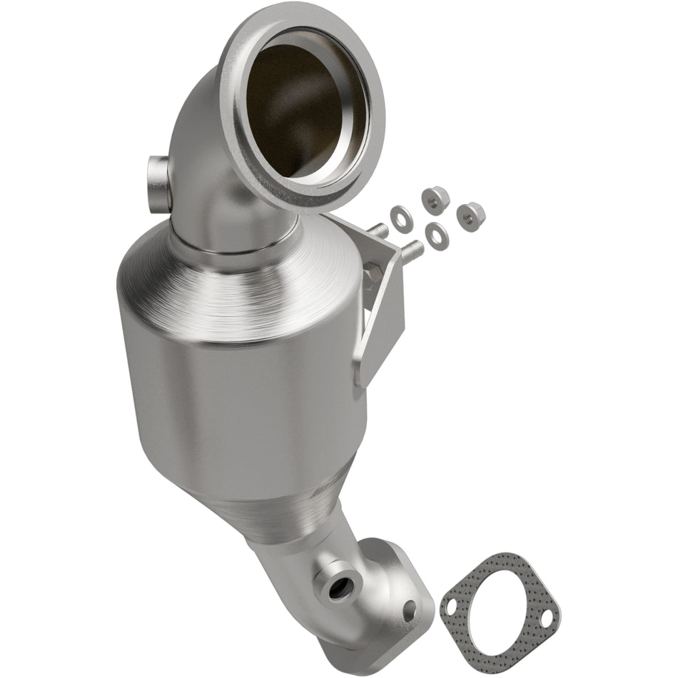 MagnaFlow Direct-Fit California Grade Catalytic Converter - 5561837