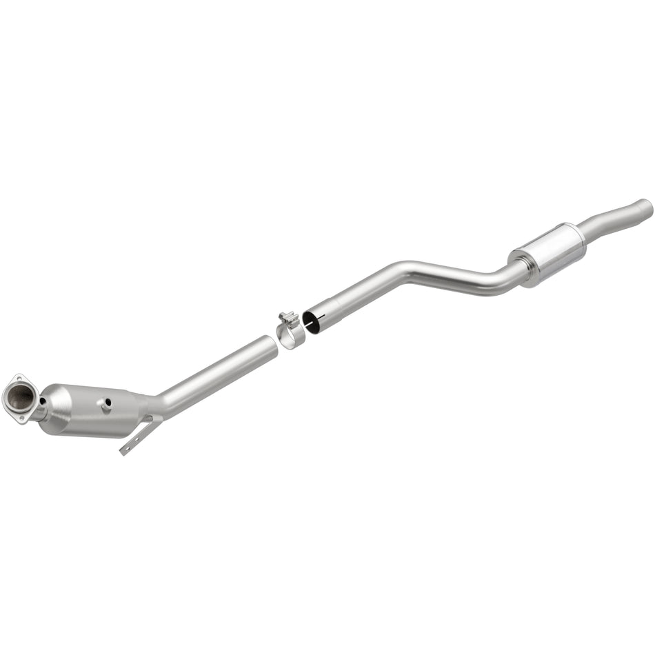 MagnaFlow Direct-Fit California Grade Catalytic Converter - 5561919