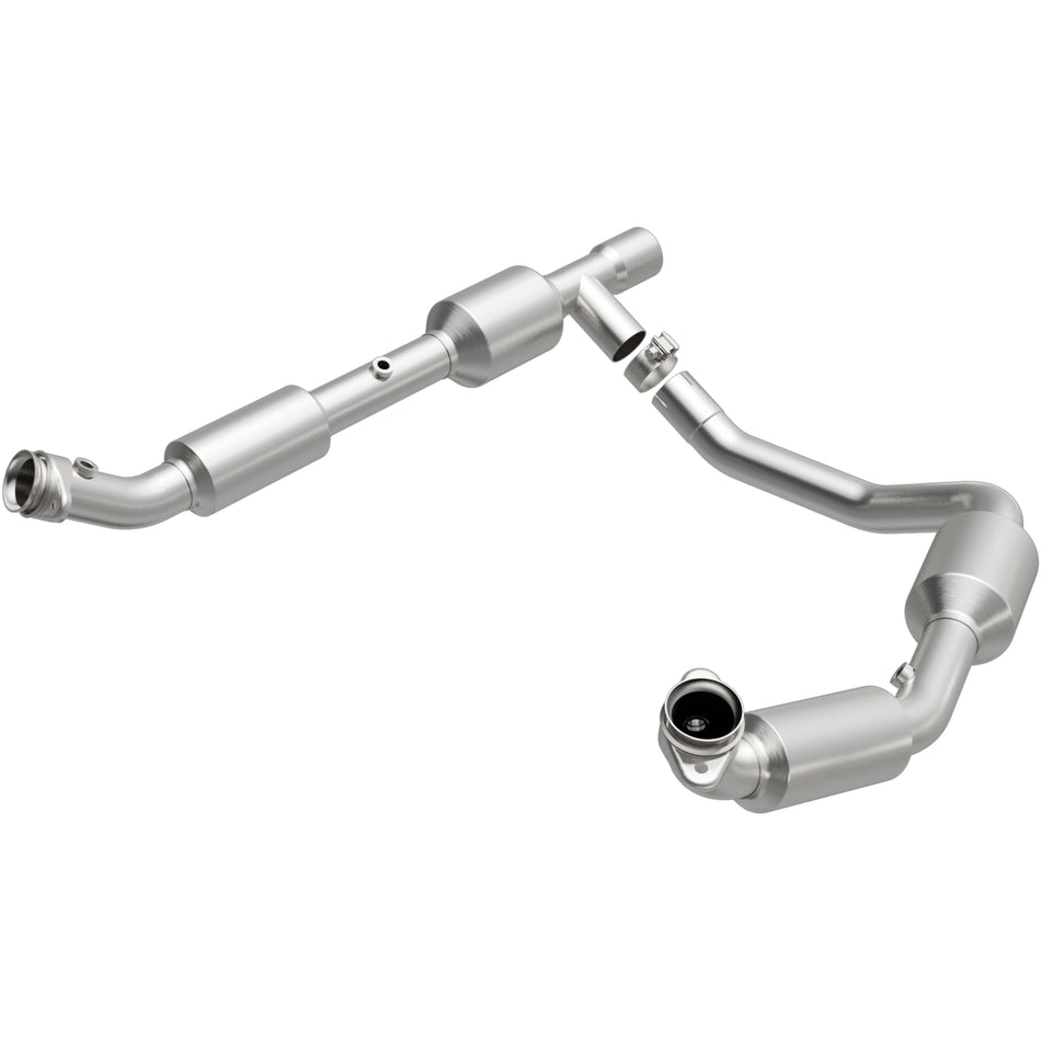 MagnaFlow Direct-Fit California Grade Catalytic Converter - 5582167
