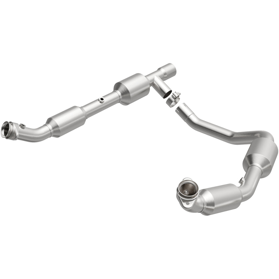 MagnaFlow Direct-Fit California Grade Catalytic Converter - 5582439