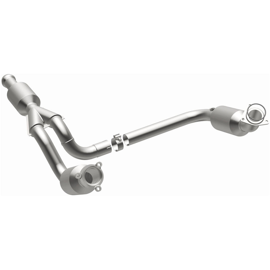MagnaFlow Direct-Fit California Grade Catalytic Converter - 5582578